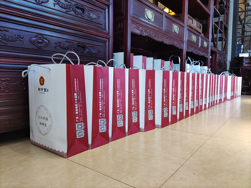 华商书院企业家来访御坤堂,好评如潮!